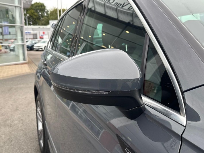 2023 (73) VOLKSWAGEN TIGUAN 2.0 TDI R-Line Edition 5dr DSG 5838195
