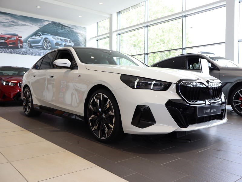 BMW 5 SERIES