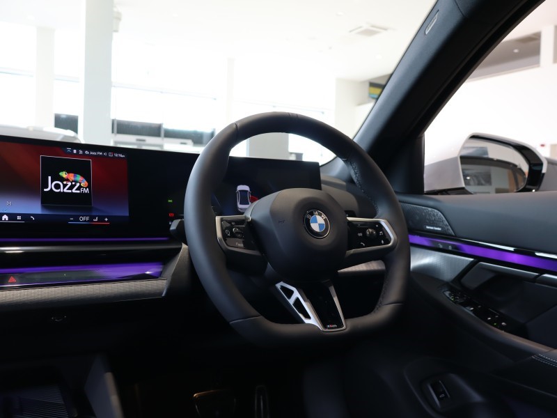 2025 (75) BMW 5 SERIES 520i M Sport Pro 4dr Auto 4541120