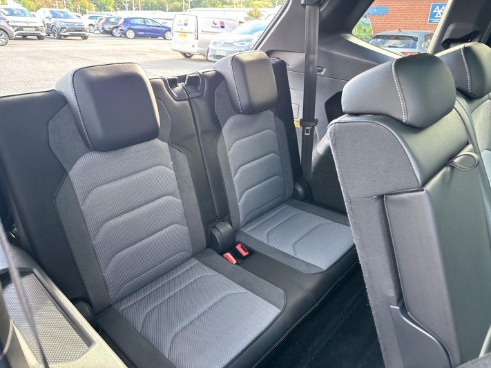 2021 (21) VOLKSWAGEN TIGUAN ALLSPACE 2.0 TDI R-Line Tech 5dr DSG 5851355