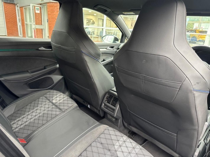 2026 (75) VOLKSWAGEN GOLF 2.0 TDI 150 Black Edition 5dr DSG 5844544