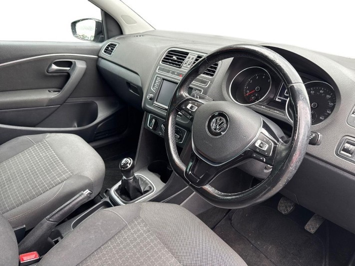 2017 (67) VOLKSWAGEN POLO 1.2 TSI Match Edition 5dr 5834739