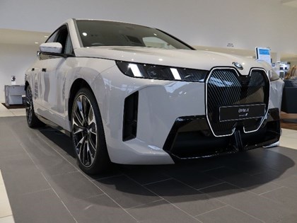 BMW iX 300kW xDrive45 M Sport 101kWh 5dr Auto