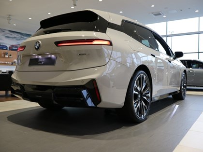 BMW iX 300kW xDrive45 M Sport 101kWh 5dr Auto