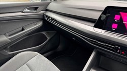 2021 (21) VOLKSWAGEN GOLF 1.5 TSI Style 5dr 5824465