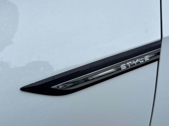 2021 (21) VOLKSWAGEN GOLF 1.5 TSI Style 5dr 5824413