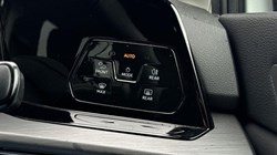 2021 (21) VOLKSWAGEN GOLF 1.5 TSI Style 5dr 5824462