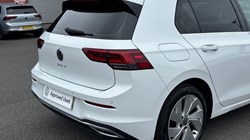 2021 (21) VOLKSWAGEN GOLF 1.5 TSI Style 5dr 5824446