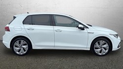 2021 (21) VOLKSWAGEN GOLF 1.5 TSI Style 5dr 5824404