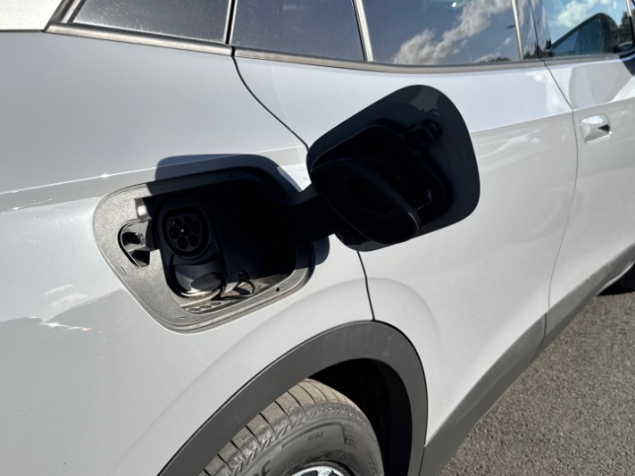 2023 (23) VOLKSWAGEN ID.4 150kW Family Pro Perform 77kWh 5dr Auto [135kW Ch] 5893510