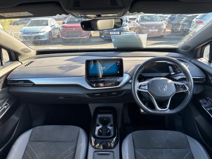 2023 (23) VOLKSWAGEN ID.4 150kW Family Pro Perform 77kWh 5dr Auto [135kW Ch] 5893467