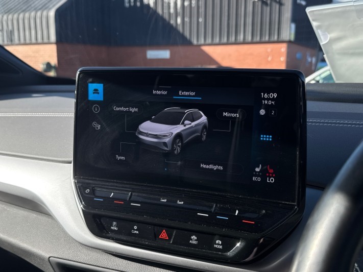 2023 (23) VOLKSWAGEN ID.4 150kW Family Pro Perform 77kWh 5dr Auto [135kW Ch] 5893524
