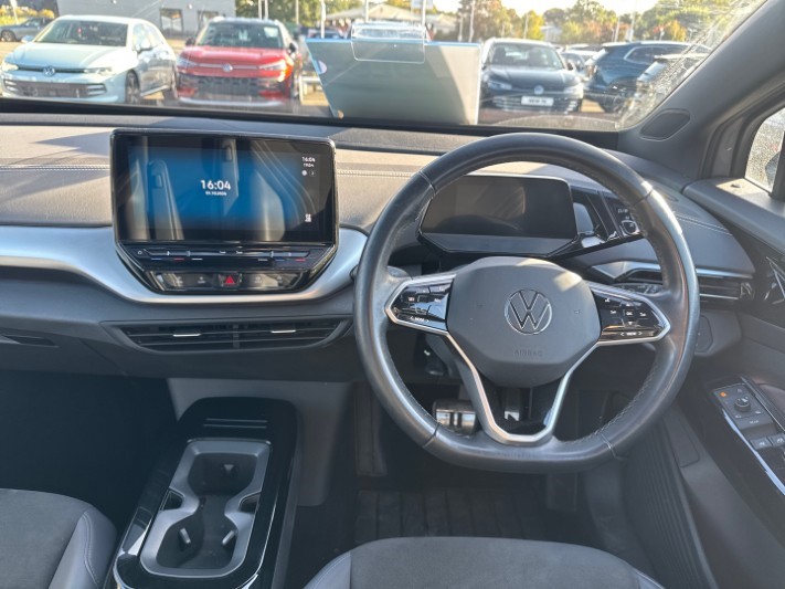 2023 (23) VOLKSWAGEN ID.4 150kW Family Pro Perform 77kWh 5dr Auto [135kW Ch] 5893480