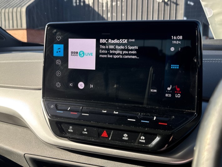 2023 (23) VOLKSWAGEN ID.4 150kW Family Pro Perform 77kWh 5dr Auto [135kW Ch] 5893484