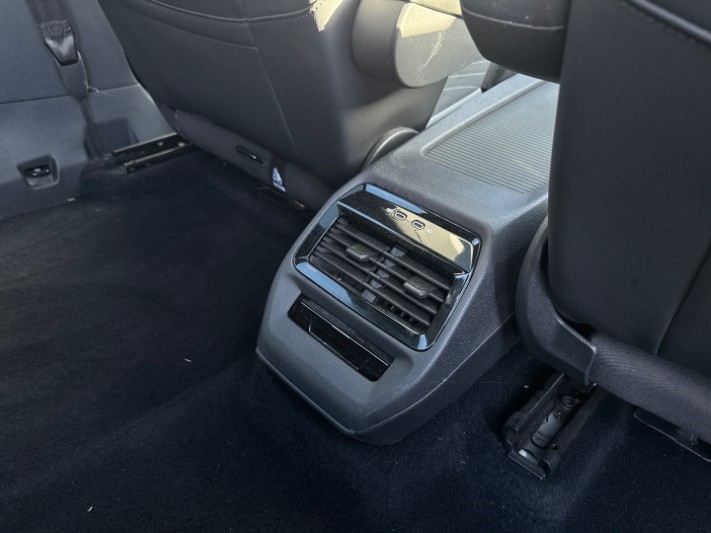 2023 (23) VOLKSWAGEN ID.4 150kW Family Pro Perform 77kWh 5dr Auto [135kW Ch] 5893514