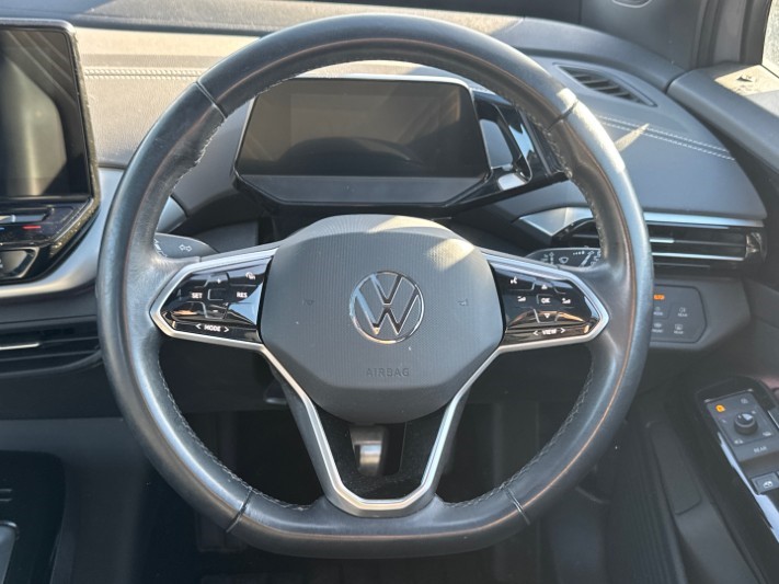 2023 (23) VOLKSWAGEN ID.4 150kW Family Pro Perform 77kWh 5dr Auto [135kW Ch] 5893476