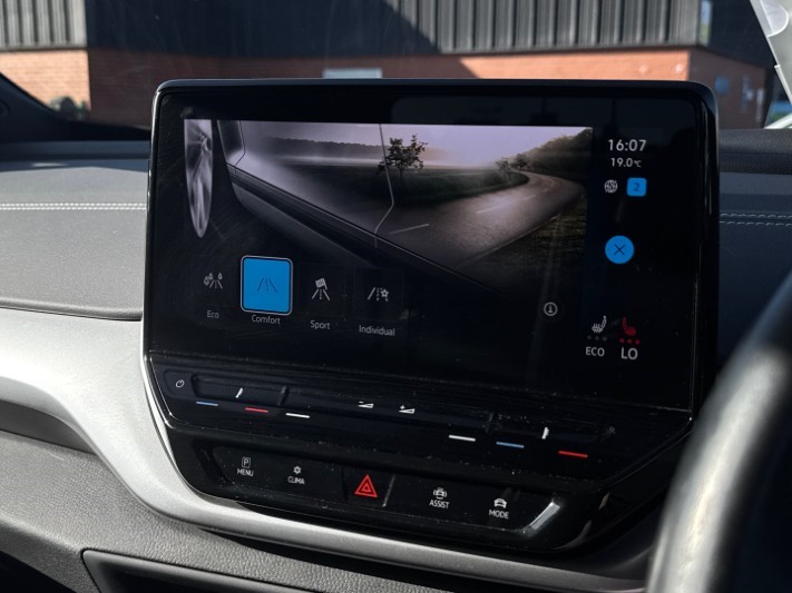 2023 (23) VOLKSWAGEN ID.4 150kW Family Pro Perform 77kWh 5dr Auto [135kW Ch] 5893486