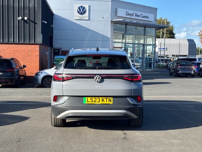 2023 (23) VOLKSWAGEN ID.4 150kW Family Pro Perform 77kWh 5dr Auto [135kW Ch] 5893465