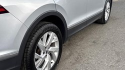 2022 (22) VOLKSWAGEN TIGUAN 1.5 TSI Life 5dr 5838256
