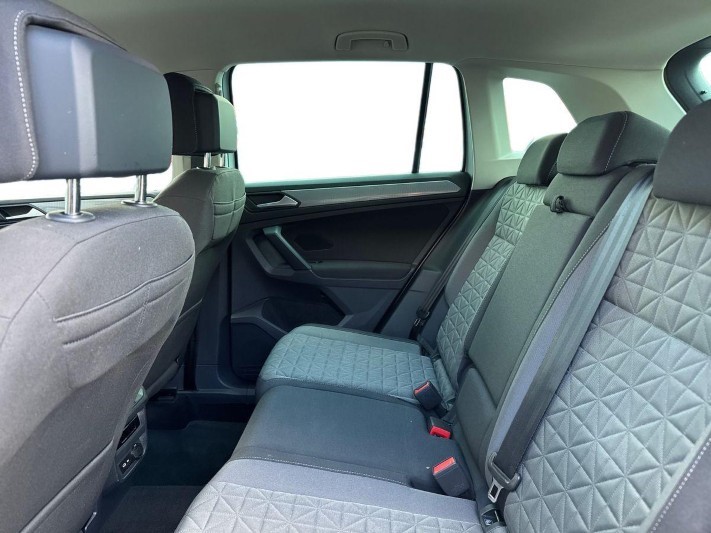 2022 (22) VOLKSWAGEN TIGUAN 1.5 TSI Life 5dr 5838223