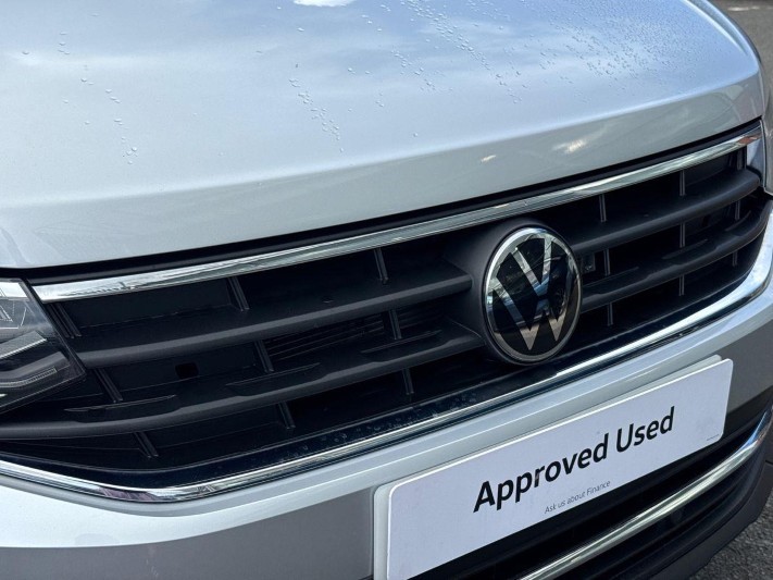 2022 (22) VOLKSWAGEN TIGUAN 1.5 TSI Life 5dr 5838258