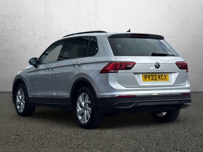 2022 (22) VOLKSWAGEN TIGUAN 1.5 TSI Life 5dr 5838218