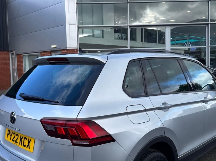 2022 (22) VOLKSWAGEN TIGUAN 1.5 TSI Life 5dr 5838255