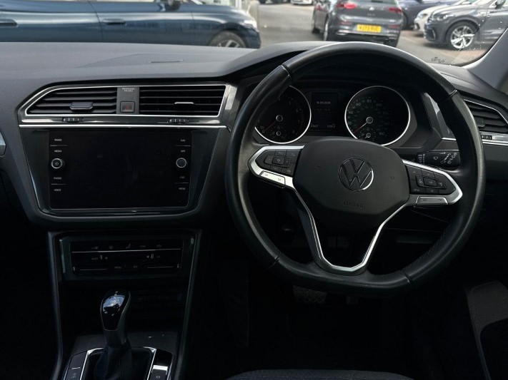 2022 (22) VOLKSWAGEN TIGUAN 1.5 TSI Life 5dr 5838239