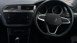 2022 (22) VOLKSWAGEN TIGUAN 1.5 TSI Life 5dr 5838239