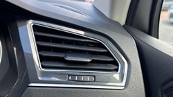2022 (22) VOLKSWAGEN TIGUAN 1.5 TSI Life 5dr 5838247