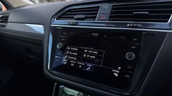 2022 (22) VOLKSWAGEN TIGUAN 1.5 TSI Life 5dr 5838274