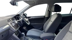 2022 (22) VOLKSWAGEN TIGUAN 1.5 TSI Life 5dr 5838222