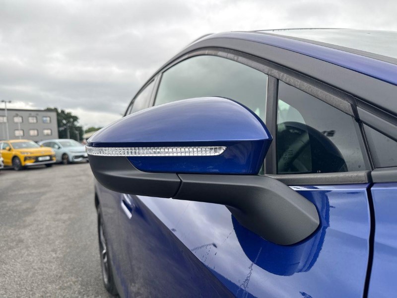 2026 (26) VOLKSWAGEN ID.4 210kW 4MOTION Match Pro 77kWh 5dr Auto 5851186