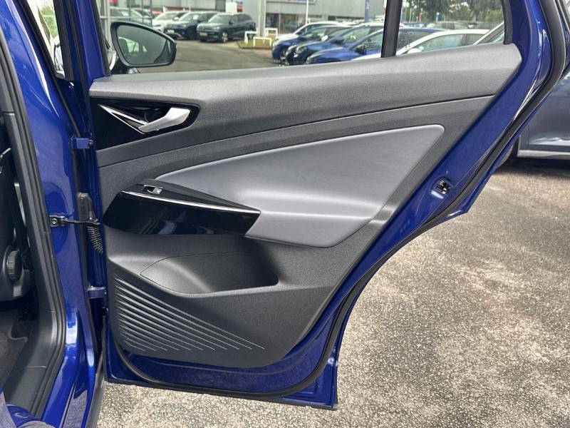 2026 (26) VOLKSWAGEN ID.4 210kW 4MOTION Match Pro 77kWh 5dr Auto 5851196