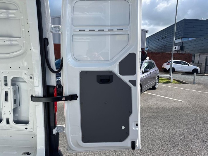 2026 (76) VOLKSWAGEN COMMERCIAL CRAFTER 2.0 TDI 140PS Commerce Plus High Roof Van 5845793