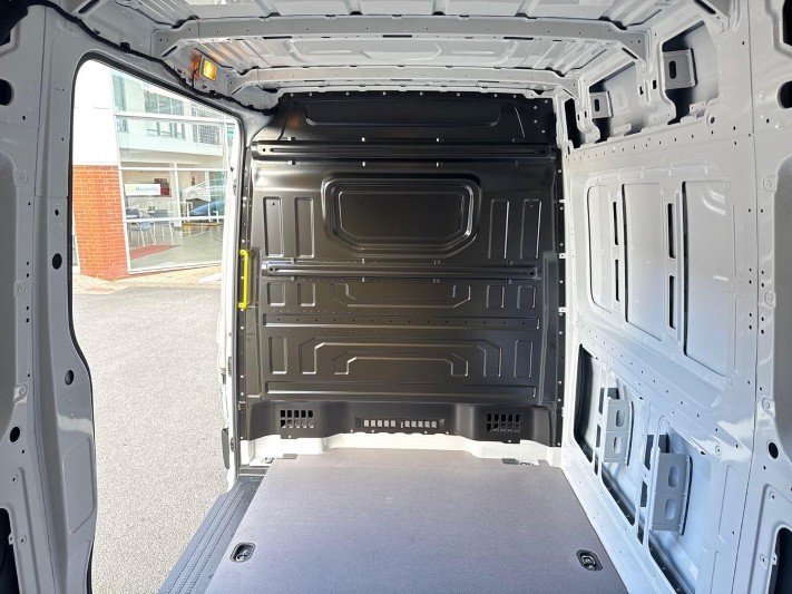 2026 (76) VOLKSWAGEN COMMERCIAL CRAFTER 2.0 TDI 140PS Commerce Plus High Roof Van 5845659