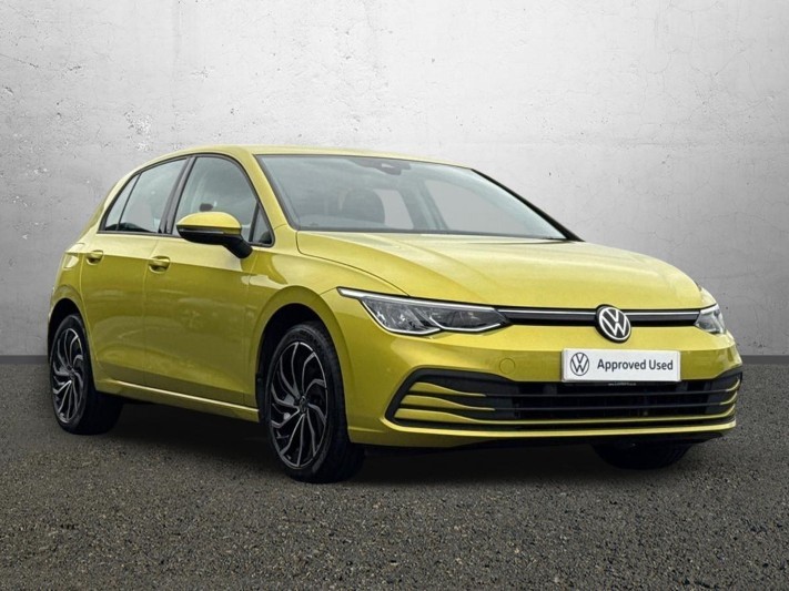 2020 (20) VOLKSWAGEN GOLF 1.5 TSI Life 5dr