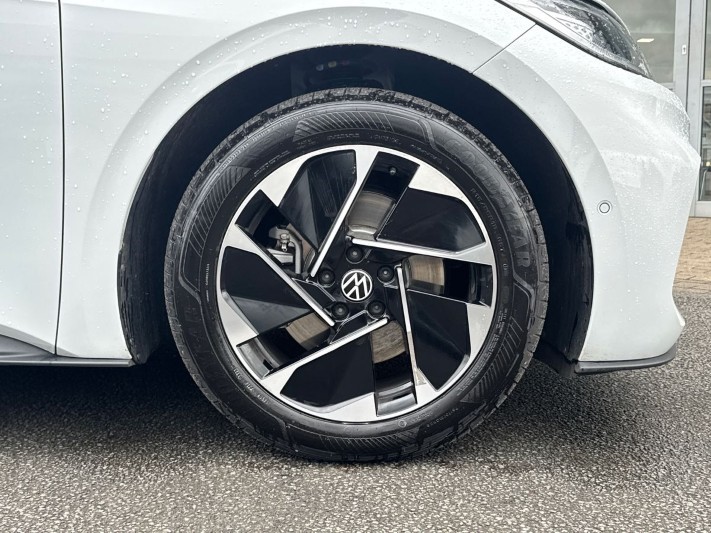 2026 (26) VOLKSWAGEN ID.3 150kW Match Pro 59kWh 5dr Auto 5858353