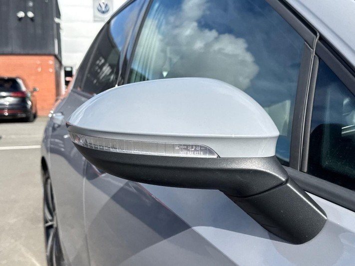 2023 (23) VOLKSWAGEN GOLF 2.0 TDI 200 GTD 5dr DSG 5891935