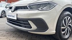 2025 (75) VOLKSWAGEN POLO 1.0 TSI Life 5dr DSG 5877548