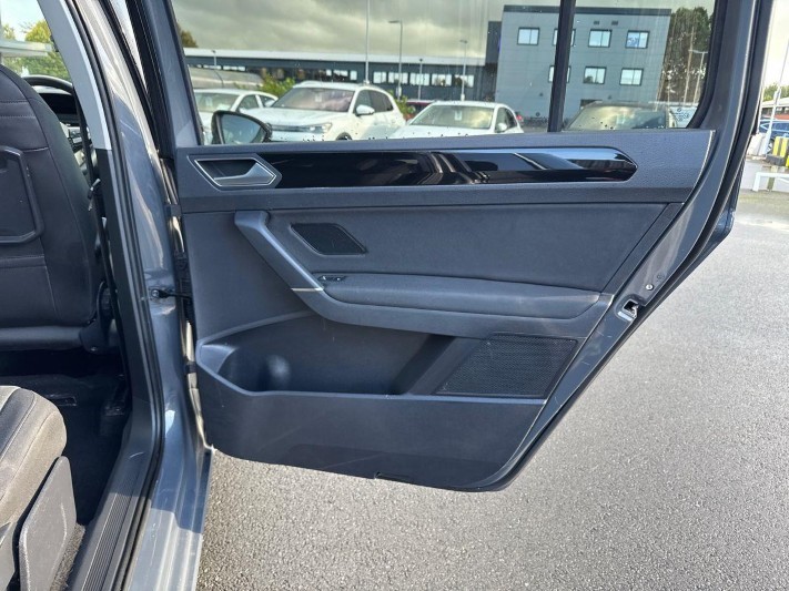 2023 (23) VOLKSWAGEN TOURAN 1.5 TSI EVO SEL 5dr 5924326