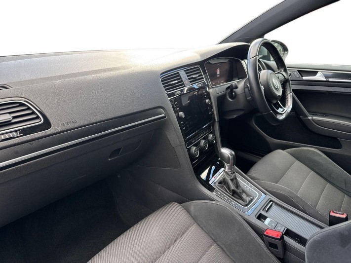 2019 (69) VOLKSWAGEN GOLF 2.0 TSI 300 R 5dr 4MOTION DSG – Video 1 of 1