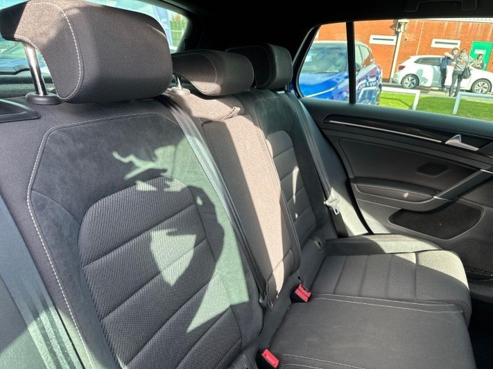 2019 (69) VOLKSWAGEN GOLF 2.0 TSI 300 R 5dr 4MOTION DSG 5991678