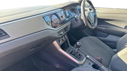 2018 (68) VOLKSWAGEN POLO 1.0 TSI 95 SE 5dr 5915121