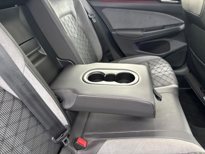 2020 (70) VOLKSWAGEN GOLF 1.5 TSI R-Line 5dr 5923666