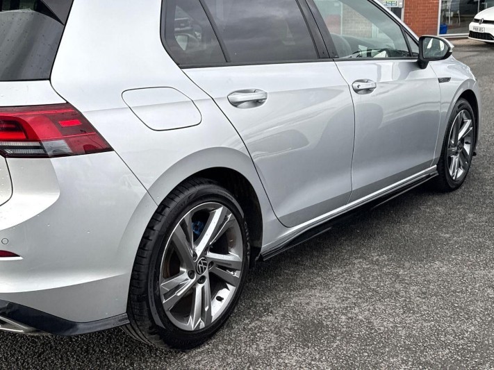 2020 (70) VOLKSWAGEN GOLF 1.5 TSI R-Line 5dr 5923648
