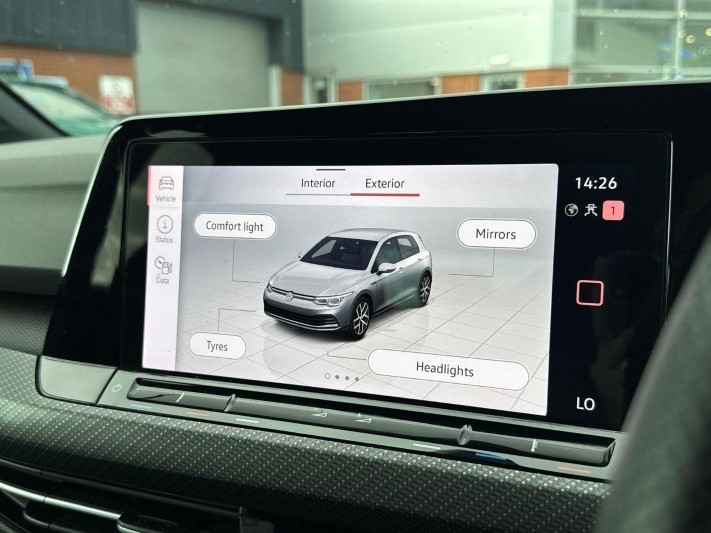 2020 (70) VOLKSWAGEN GOLF 1.5 TSI R-Line 5dr 5923671