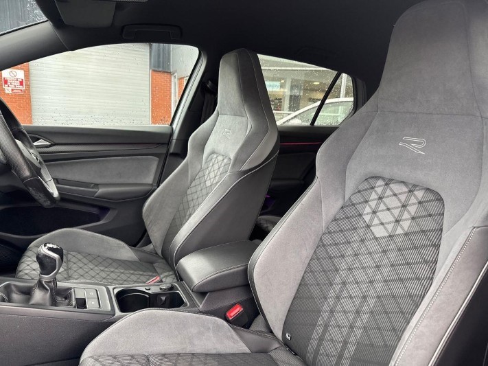 2020 (70) VOLKSWAGEN GOLF 1.5 TSI R-Line 5dr 5923643