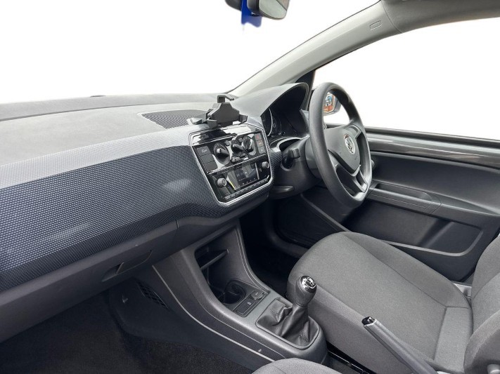 2022 (22) VOLKSWAGEN UP 1.0 65PS Black Edition 5dr