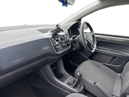 2022 (22) VOLKSWAGEN UP 1.0 65PS Black Edition 5dr